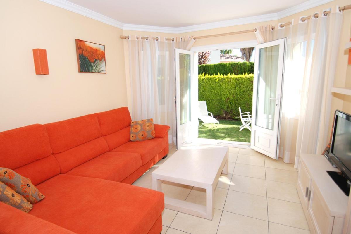Villa Gaudi Oliva Esterno foto